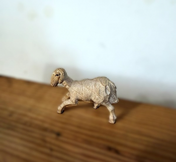 Lamm trinkend zur ALRA-10 cm Figurengröße, color