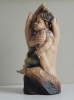 Schützende Hände mit Junge, 25 cm